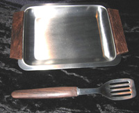 olive tray and spatula